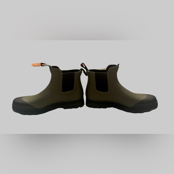 Women's Everlane The Rain Boot in Surplus Green & Black - EUC - Size 9 - Picture 4 of 6